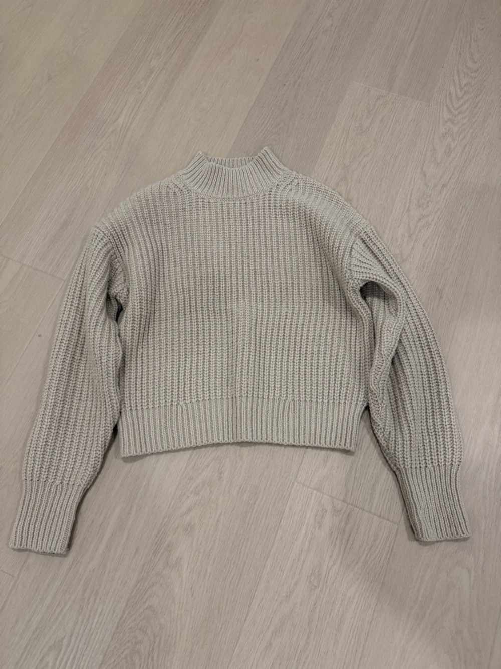 Uniqlo Knit Mock Neck Sweater size S